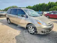 2010 Toyota SIENNA фото
