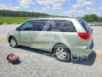 2010 Toyota SIENNA фото