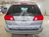 2010 Toyota SIENNA фото