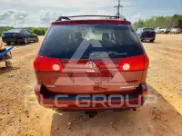 2010 Toyota SIENNA фото