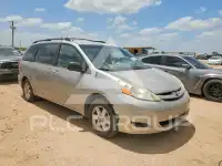 2010 Toyota SIENNA фото