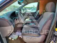 2010 Toyota SIENNA фото
