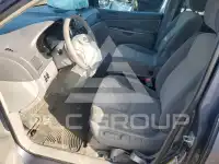2010 Toyota SIENNA photo