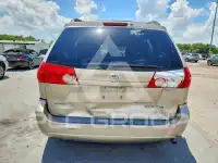 2010 Toyota SIENNA фото