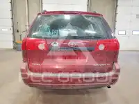2010 Toyota SIENNA photo