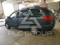 2010 Toyota SIENNA фото