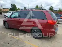 2010 Toyota SIENNA фото