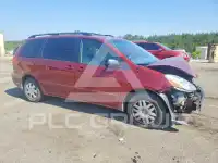 2010 Toyota SIENNA фото