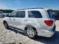 2010 Toyota SEQUOIA фото