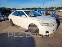 2010 Toyota CAMRY фото