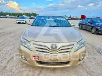 2010 Toyota CAMRY фото