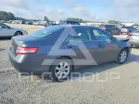 2010 Toyota CAMRY фото