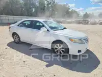 2010 Toyota CAMRY фото