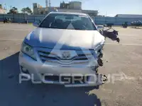 2010 Toyota CAMRY фото