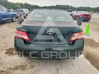 2010 Toyota CAMRY фото