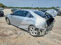 2010 Toyota CAMRY фото