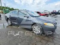 2010 Toyota CAMRY фото