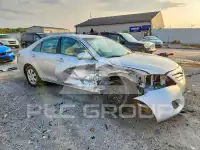 2010 Toyota CAMRY фото