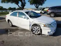 2010 Toyota CAMRY фото