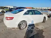 2010 Toyota CAMRY фото