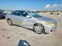 2010 Toyota CAMRY фото