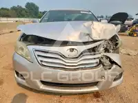 2010 Toyota CAMRY фото