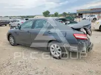 2010 Toyota CAMRY фото