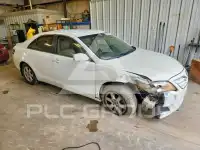 2010 Toyota CAMRY фото