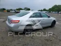 2010 Toyota CAMRY фото