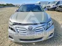 2010 Toyota CAMRY фото