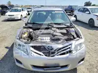 2010 Toyota CAMRY фото