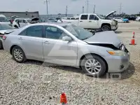 2010 Toyota CAMRY фото
