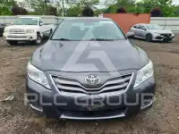 2010 Toyota CAMRY фото