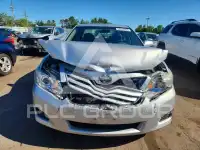 2010 Toyota CAMRY фото