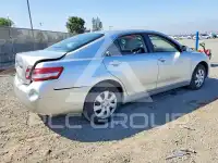 2010 Toyota CAMRY фото