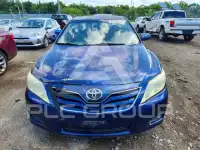 2010 Toyota CAMRY фото