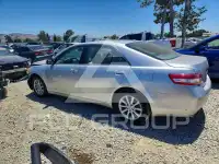 2010 Toyota CAMRY фото