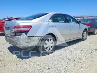 2010 Toyota CAMRY фото