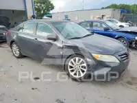 2010 Toyota CAMRY фото