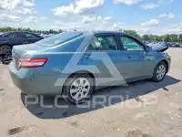 2010 Toyota CAMRY фото