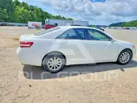 2010 Toyota CAMRY фото