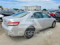 2010 Toyota CAMRY фото