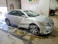 2010 Toyota CAMRY фото