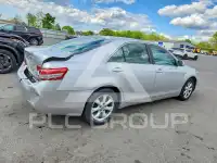 2010 Toyota CAMRY фото