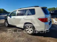 2010 Toyota Highlander photo