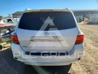 2010 Toyota Highlander фото