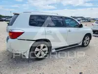 2010 Toyota Highlander photo