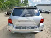 2010 Toyota Highlander photo