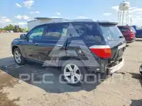 2010 Toyota Highlander photo