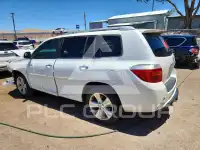 2010 Toyota Highlander photo